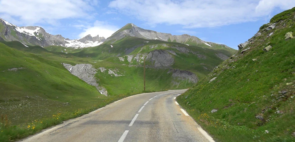 Col du Petit Saint Bernard from Montvalezan virtual cycling route