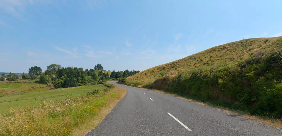 Poripori road from Tauranga