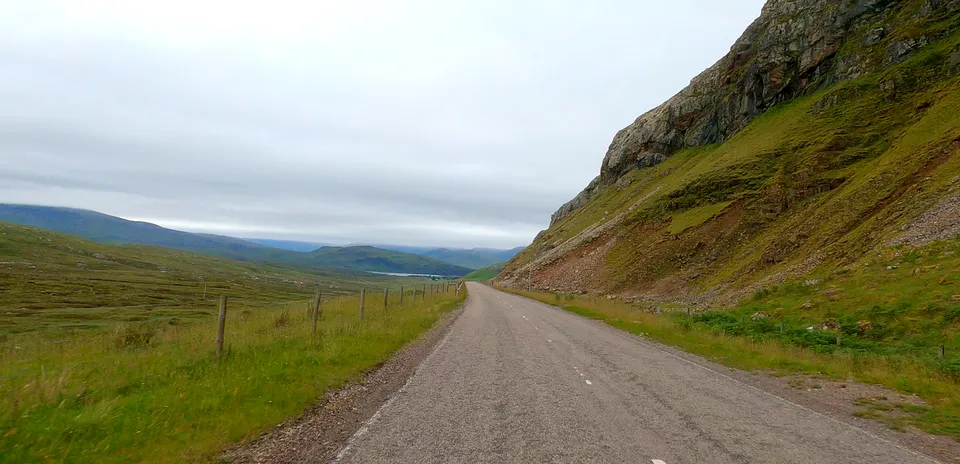 NC500 (Part 1, Knockan Crag)